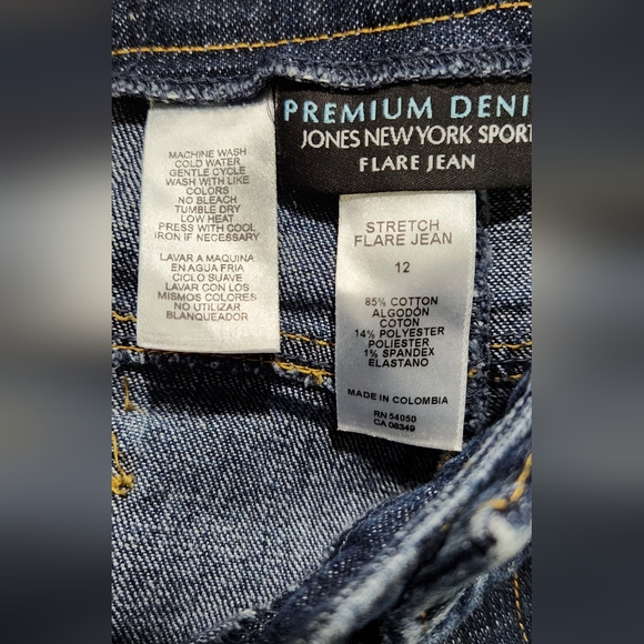 NWT Jones New York Premium Stretch Denim Flare Jeans Size-12 Hippie Retro 70's - Picture 8 of 15